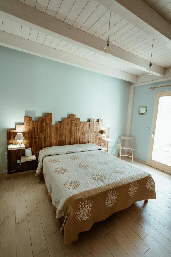 B&B Il Mare In Una Stanza Ortona Kültér fotó